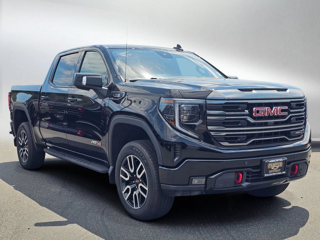 Used 2024 GMC Sierra 1500 AT4 w/ Technology Package AWD/4WD image 1