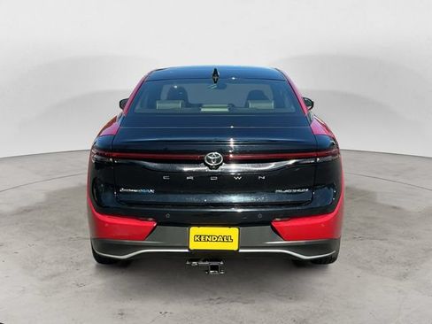 Certified 2024 Toyota Crown Platinum AWD/4WD image 6