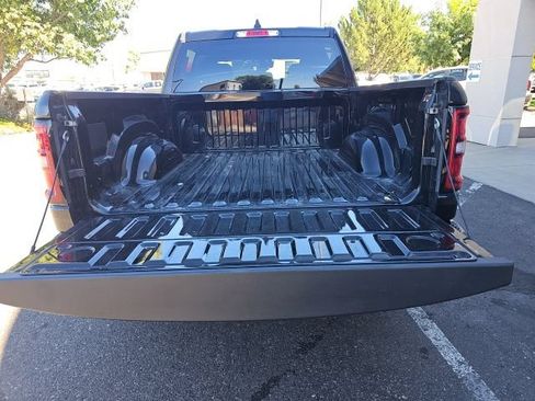 Used 2025 RAM 1500 Big Horn AWD/4WD image 7