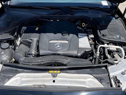 Used 2018 Mercedes-Benz C 300 4MATIC Sedan image 15