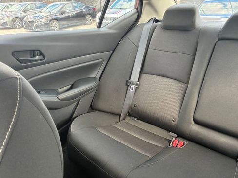 Used 2025 Nissan Altima 2.5 SV image 34