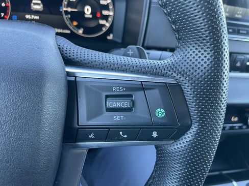 Used 2023 Mitsubishi Outlander SE Black Edition image 22