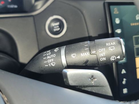 Used 2024 Land Rover Range Rover Velar Dynamic SE AWD/4WD image 15