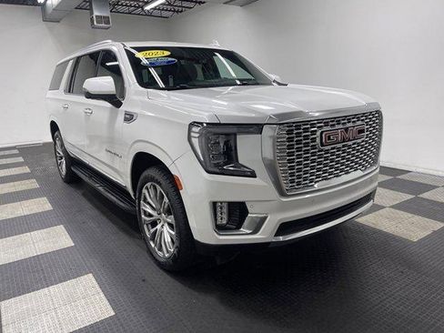 Used 2023 GMC Yukon XL Denali AWD/4WD image 5