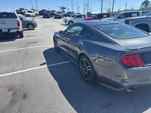 Used 2019 Ford Mustang Premium image 7
