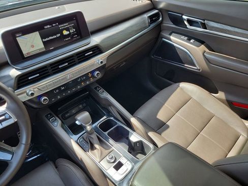 Used 2020 Kia Telluride SX w/ Towing Package image 16