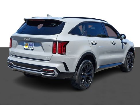 Used 2023 Kia Sorento SX AWD/4WD image 7