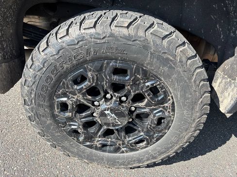 Certified 2024 Chevrolet Silverado 2500 High Country w/ High Country Premium Package AWD/4WD image 15