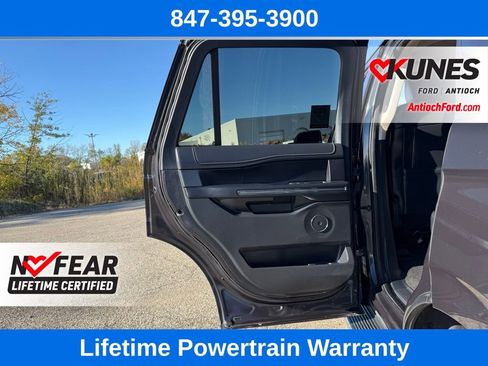 Used 2023 Ford Expedition XLT image 31