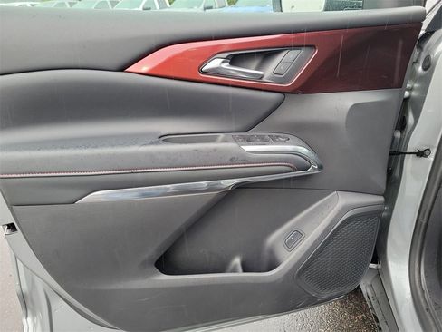 Certified 2025 Chevrolet Traverse Z71 w/ LPO, Cargo Package image 22