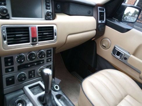 Used 2005 Land Rover Range Rover HSE AWD/4WD image 6
