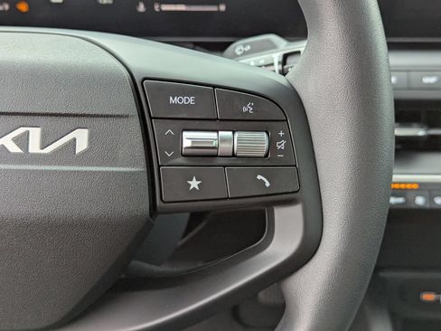 New 2026 Kia K4 FWD image 29