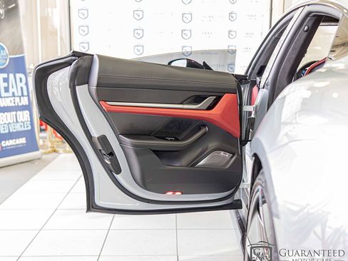 Used 2020 Porsche Taycan Turbo S image 36