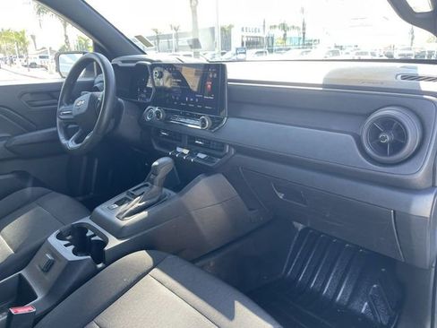 Used 2023 Chevrolet Colorado W/T image 27