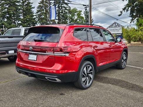 Used 2024 Volkswagen Atlas SE w/ Panoramic Sunroof Package AWD/4WD image 5