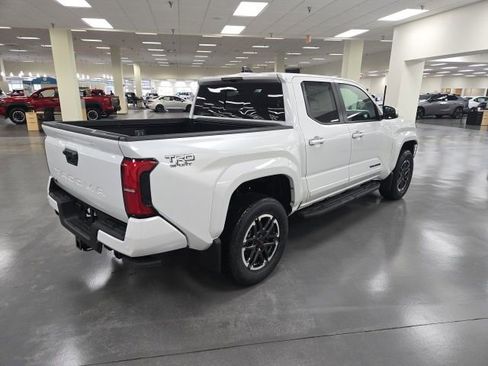 New 2026 Toyota Tacoma TRD Sport w/ TRD Sport Upgrade Package image 5