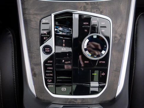 New 2026 BMW X5 xDrive50e image 22