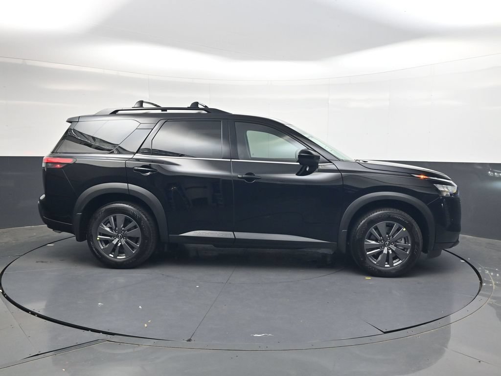 New 2026 Nissan Pathfinder SV w/ Cargo Package AWD/4WD image 4