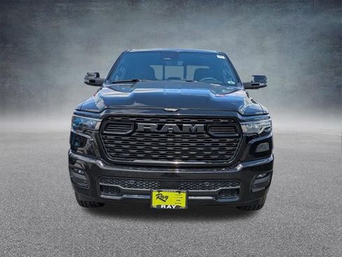 New 2026 RAM 1500 4x4 Crew Cab image 8