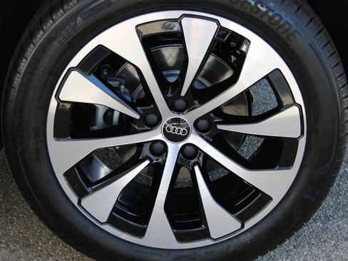 New 2026 Audi Q3 quattro 2.0T image 12