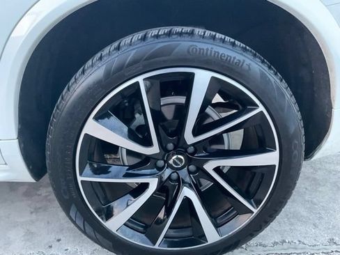 Certified 2023 Volvo XC90 B6 Plus AWD/4WD image 9
