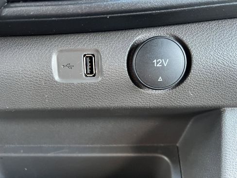 Used 2024 Ford Transit 350 XLT image 31