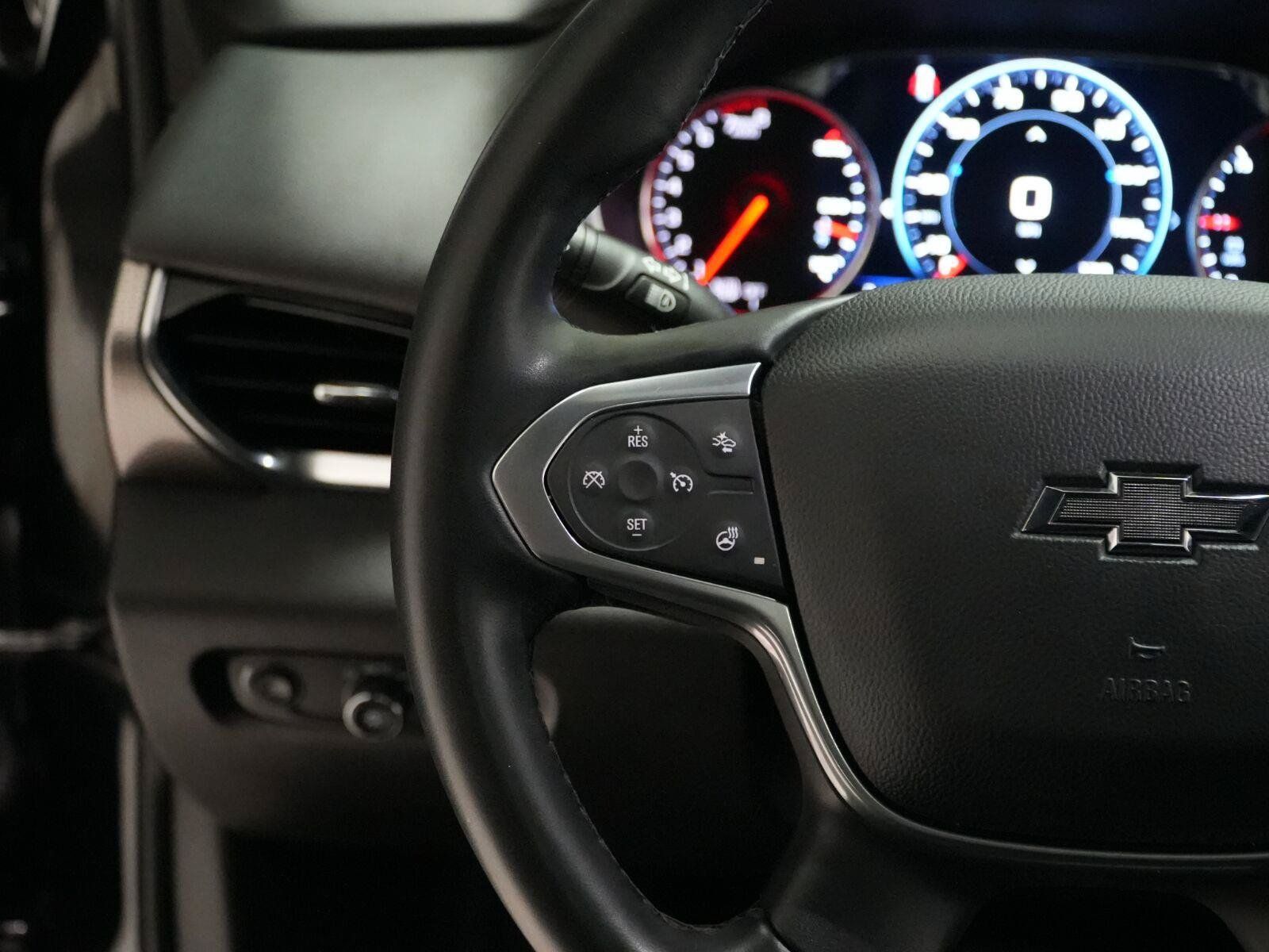 Used 2023 Chevrolet Traverse Premier w/ Redline Edition FWD image 24