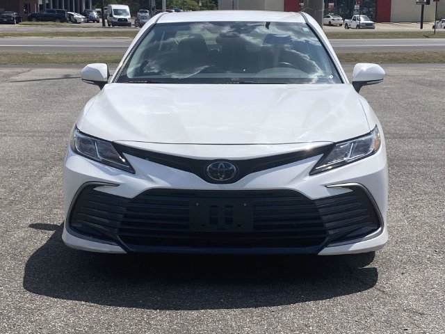 Used 2024 Toyota Camry LE w/ Cold Weather Package AWD/4WD image 8