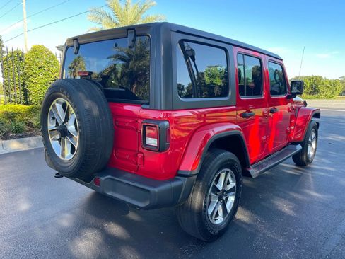 Used 2020 Jeep Wrangler Unlimited Sahara AWD/4WD image 19