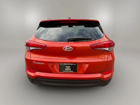 Used 2016 Hyundai Tucson SE w/ Option Group 02 FWD image 8