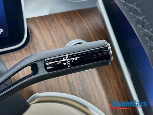 Used 2024 Mercedes-Benz C 300 4MATIC Sedan image 21