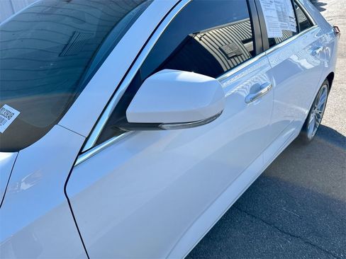 Used 2021 Cadillac CT4 Premium Luxury image 11