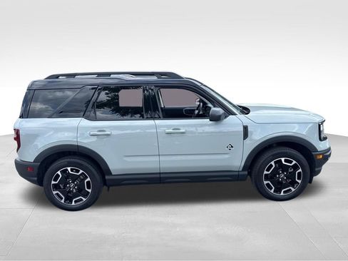 Used 2023 Ford Bronco Sport Outer Banks w/ Tech Package AWD/4WD image 8
