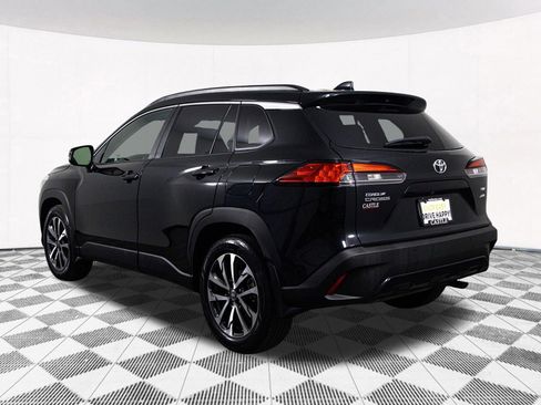 Used 2023 Toyota Corolla Cross XLE w/ Convenience Package AWD/4WD image 13
