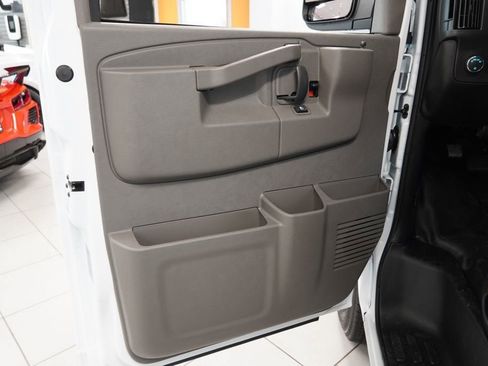 New 2026 Chevrolet Express 2500 RWD image 15