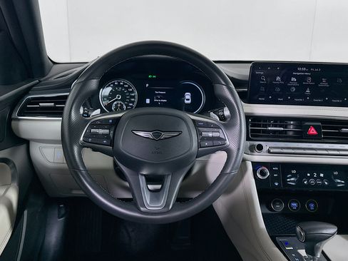 Used 2025 Genesis G70 2.5T RWD image 18