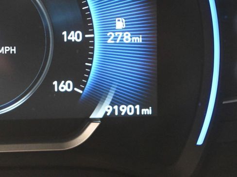 Used 2019 Hyundai Santa Fe Limited image 39