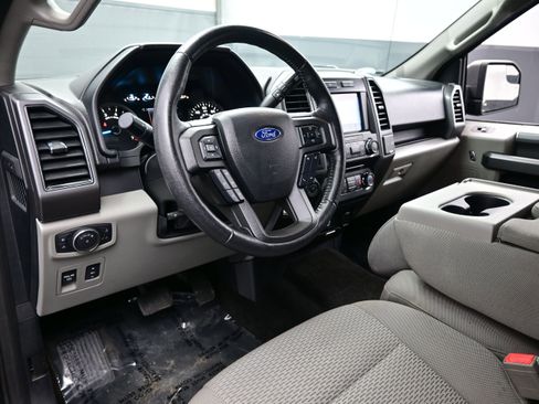 Used 2018 Ford F150 XLT w/ Equipment Group 302A Luxury AWD/4WD image 13