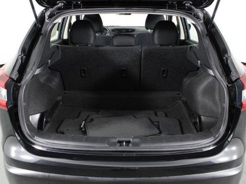 Certified 2021 Nissan Rogue Sport S FWD image 18
