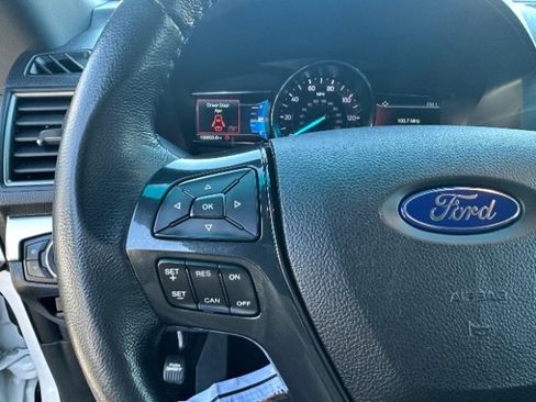 Used 2019 Ford Explorer XLT w/ Equipment Group 202A image 19