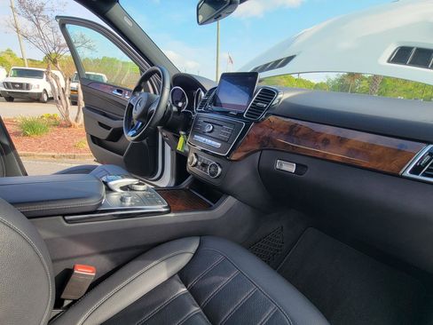 Used 2016 Mercedes-Benz GLE 350 4MATIC w/ Premium Package image 45