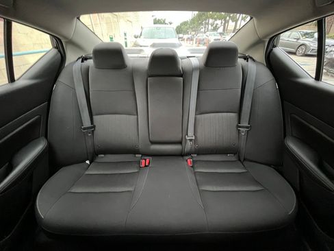 Used 2025 Nissan Altima 2.5 SV image 38