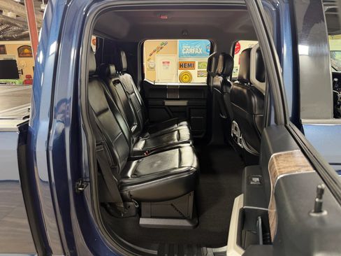 Used 2019 Ford F250 Lariat w/ Lariat Ultimate Package AWD/4WD image 18