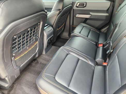Used 2023 Ford Bronco Badlands AWD/4WD image 25