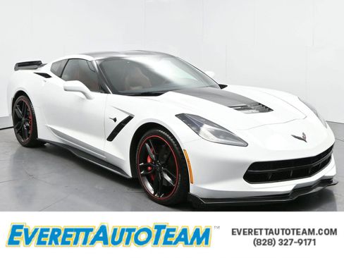 Used 2014 Chevrolet Corvette Stingray Coupe image 1