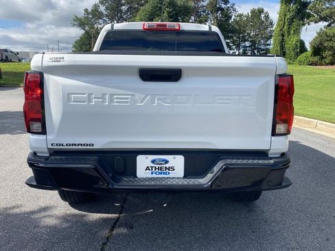Used 2025 Chevrolet Colorado W/T w/ WT Custom Package RWD image 4