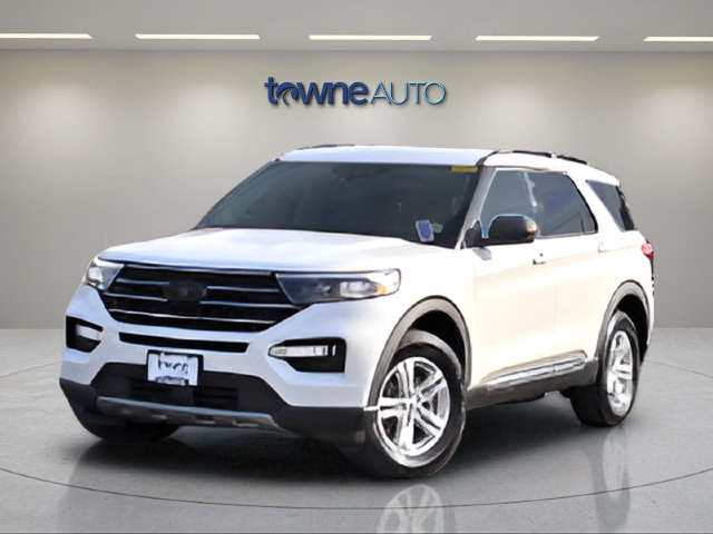 Used 2020 Ford Explorer XLT w/ Equipment Group 202A AWD/4WD image 2
