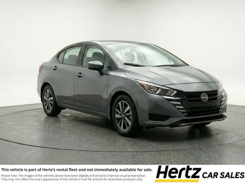 Used 2025 Nissan Versa SV image 1