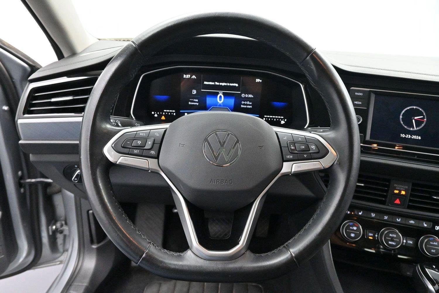 Used 2024 Volkswagen Jetta SE FWD image 15