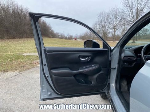 Used 2024 Honda HR-V Sport image 14